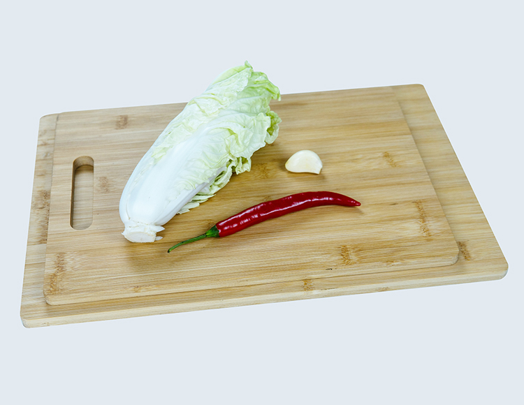 bamboo cutting board